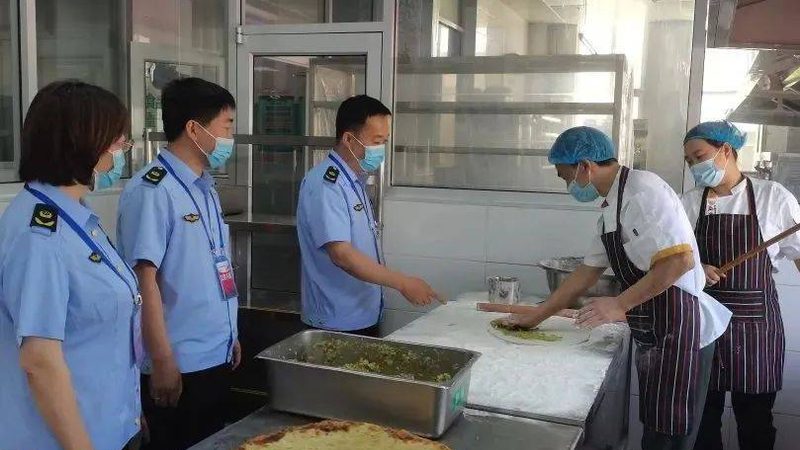 火锅底料贴牌与自产：揭秘背后的差异