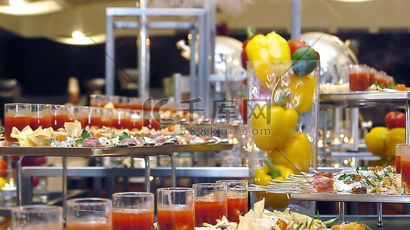 揭秘成都零食批发市场：网红爆款拿货全攻略