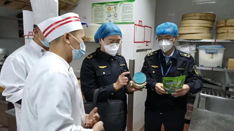 食品OEM代工与贴牌：揭秘背后的区别**