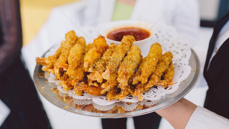 食品代加工代理加盟，如何把握行业标准？**